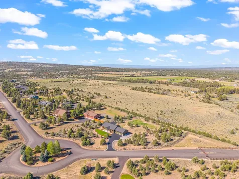 6822 SE Madison Avenue Prineville OR 97754