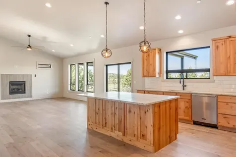 6822 SE Madison Avenue Prineville OR 97754