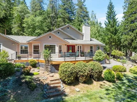 404 Mountain Paradise Drive Grants Pass OR 97526