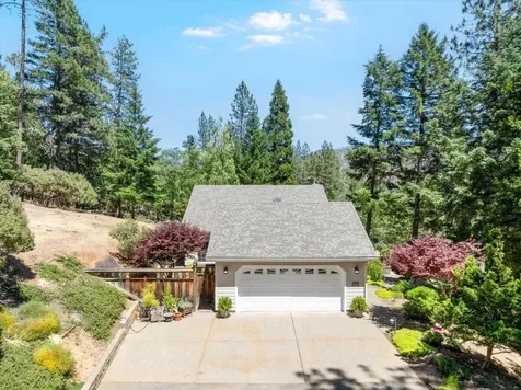 404 Mountain Paradise Drive Grants Pass OR 97526