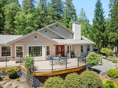 404 Mountain Paradise Drive Grants Pass OR 97526