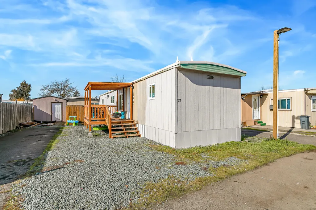 2700 Falcon Street White City OR 97503