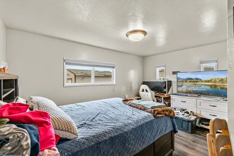 2700 Falcon Street White City OR 97503
