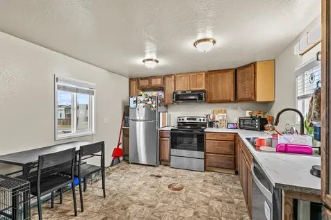 2700 Falcon Street White City OR 97503