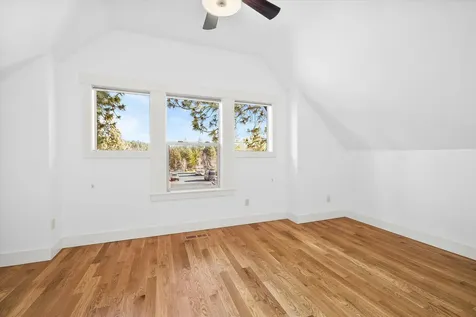 2195 NW Lemhi Pass Drive Bend OR 97703