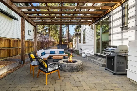 2195 NW Lemhi Pass Drive Bend OR 97703