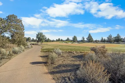 23123 Switchback Court Bend OR 97701