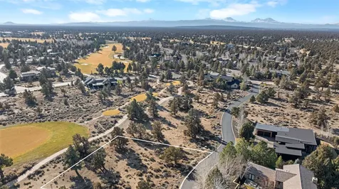 23123 Switchback Court Bend OR 97701