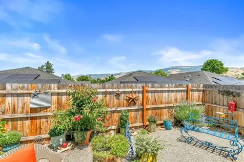 583 Coffee Lane Ashland OR 97520