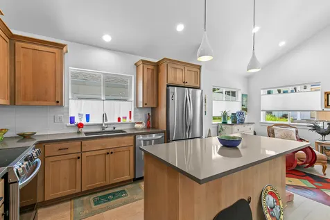 583 Coffee Lane Ashland OR 97520