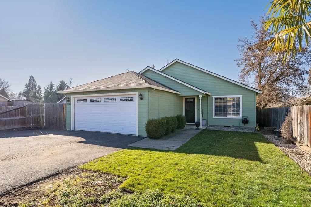 2727 Connell Avenue Medford OR 97501