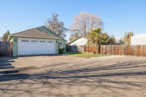 2727 Connell Avenue Medford OR 97501