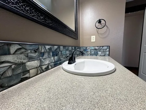 3487 SW Wickiup Avenue Redmond OR 97756