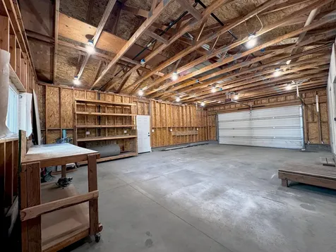 3487 SW Wickiup Avenue Redmond OR 97756