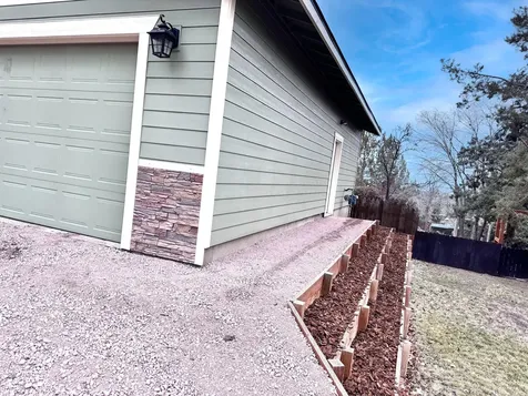 3487 SW Wickiup Avenue Redmond OR 97756