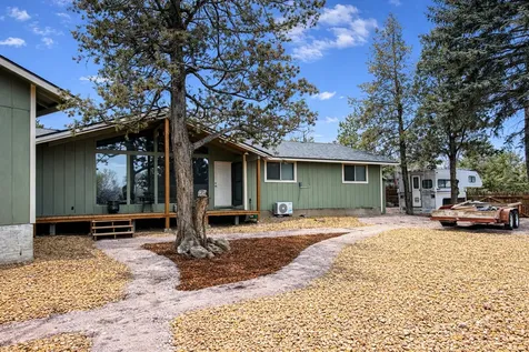 3487 SW Wickiup Avenue Redmond OR 97756