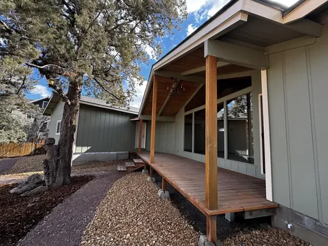 3487 SW Wickiup Avenue Redmond OR 97756