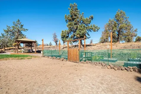 5391 NW Frank Way Redmond OR 97756