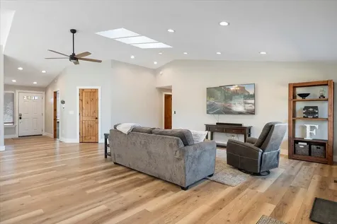 5391 NW Frank Way Redmond OR 97756