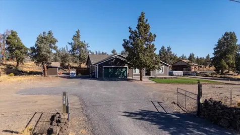 5391 NW Frank Way Redmond OR 97756