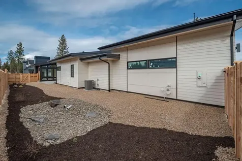 3337 NW Leavitt Lane Bend OR 97703