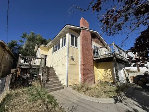 2334 California Avenue Klamath Falls OR 97601