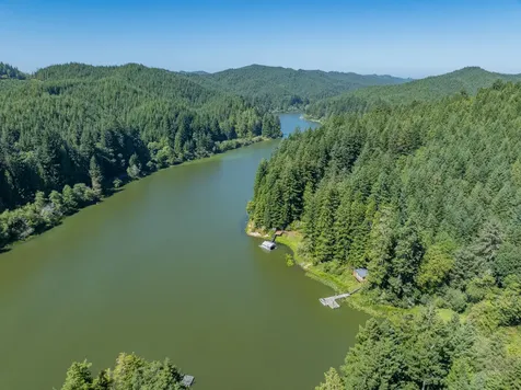 1523 N Tenmile Lakeside OR 97449