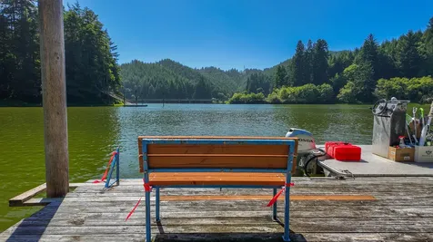 1523 N Tenmile Lakeside OR 97449