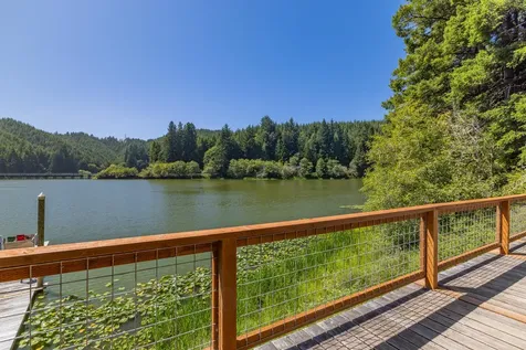 1523 N Tenmile Lakeside OR 97449