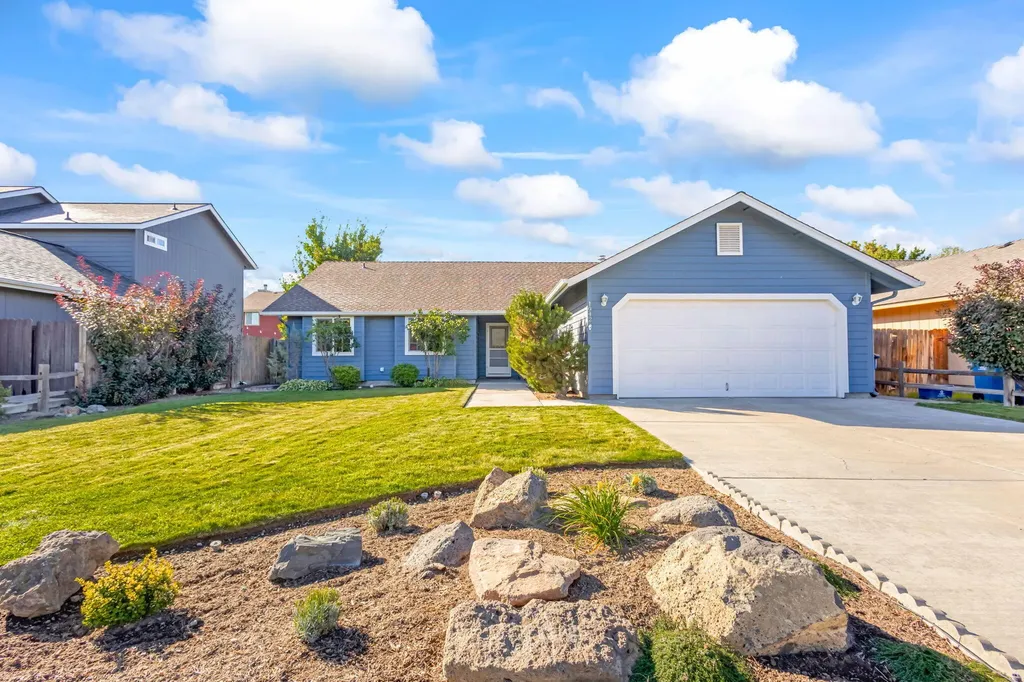 1942 NW Jackpine Place Redmond OR 97756