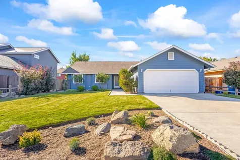 1942 NW Jackpine Place Redmond OR 97756