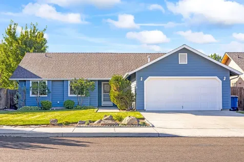 1942 NW Jackpine Place Redmond OR 97756