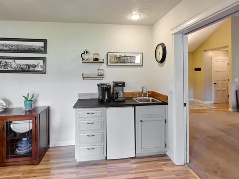 8166 Saghalie Drive S Salem OR 97306