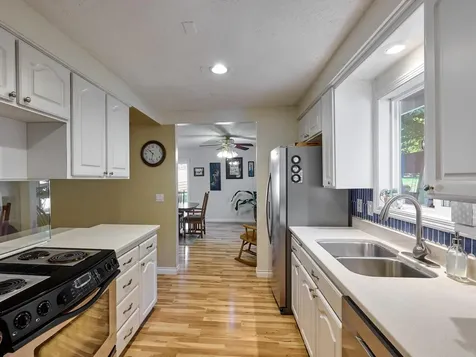 8166 Saghalie Drive S Salem OR 97306