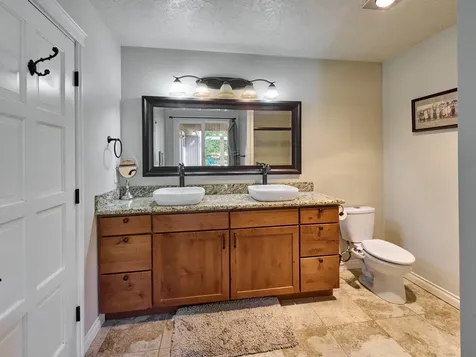 8166 Saghalie Drive S Salem OR 97306
