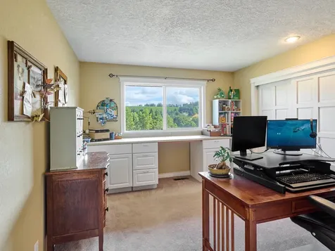 8166 Saghalie Drive S Salem OR 97306