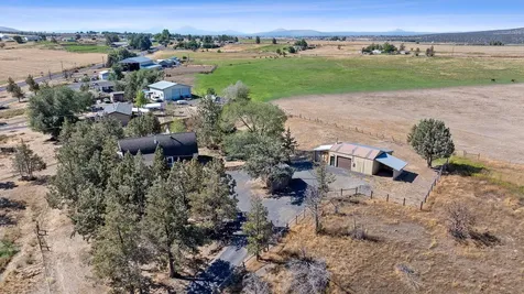 2132 SW Culver Highway Madras OR 97741