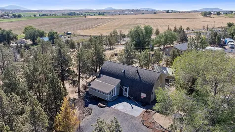 2132 SW Culver Highway Madras OR 97741
