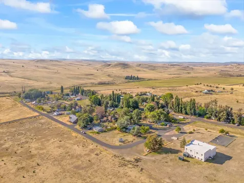 45492 College Street Antelope OR 97001