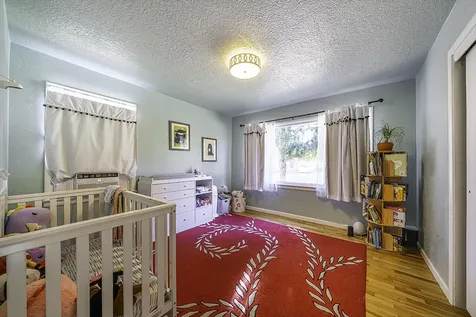 909 S Holly Street Medford OR 97501