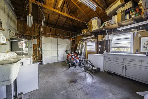 909 S Holly Street Medford OR 97501