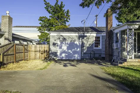 909 S Holly Street Medford OR 97501