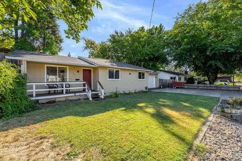 1337 NW Gilbert Way Grants Pass OR 97526