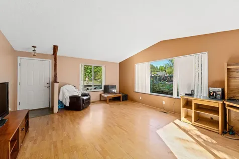 1337 NW Gilbert Way Grants Pass OR 97526