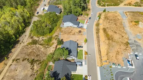 1262 Green Valley Drive Cave Junction OR 97523