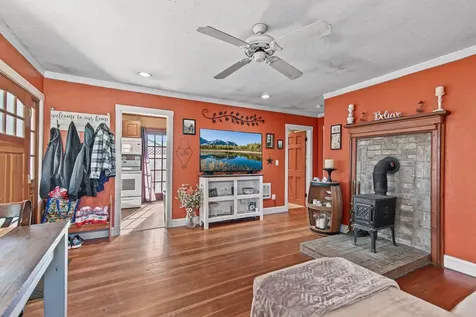 821 W 2nd Street Medford OR 97501