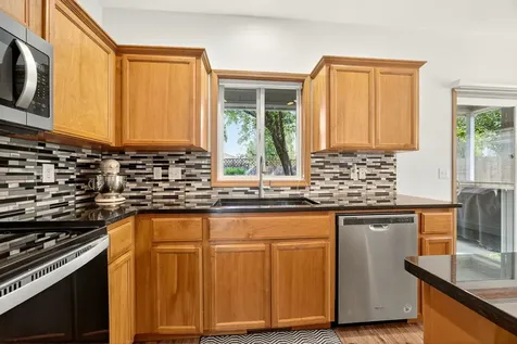 1673 Alexis Way Medford OR 97501