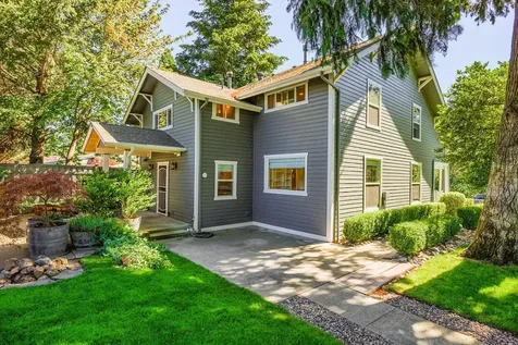 111 Cedar Street Rogue River OR 97537