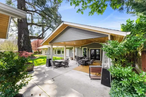 111 Cedar Street Rogue River OR 97537