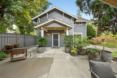 111 Cedar Street Rogue River OR 97537